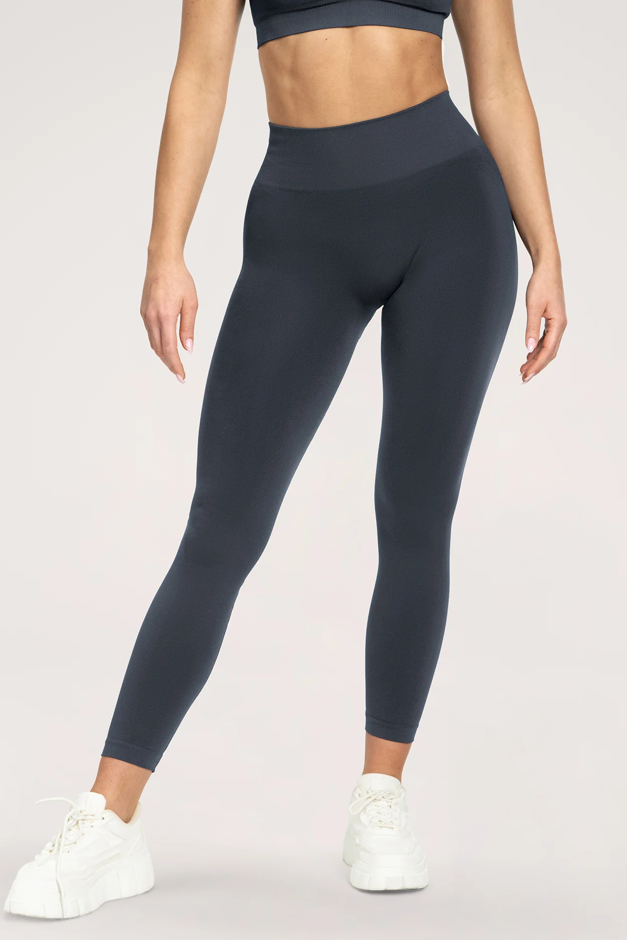 Anthracite Fake BBL tamprės - Image 4